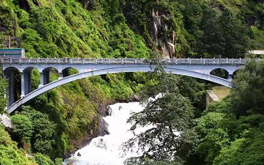 拉萨到尼泊尔陆路攻略 (国内及拉萨至尼泊尔详细旅行攻略)