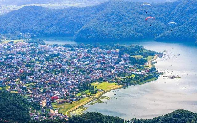 拉萨到尼泊尔陆路攻略 (国内及拉萨至尼泊尔详细旅行攻略)