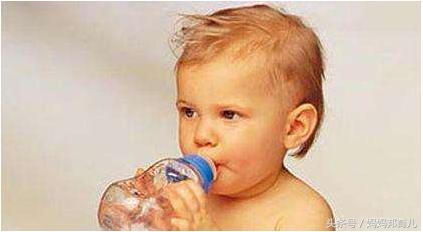 新生儿出现感冒症状该如何应对，方法得当是重点，以下几点帮助你