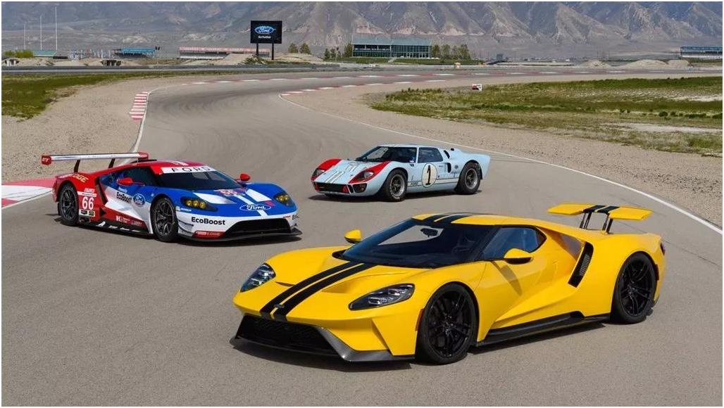 来来来，靠我们的双手拼出一个超跑的世界！