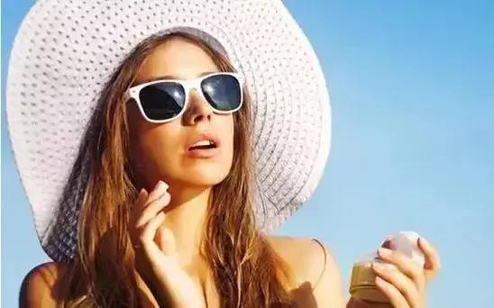 美妆黑榜隔离霜,美妆店的cpb隔离霜是真的吗