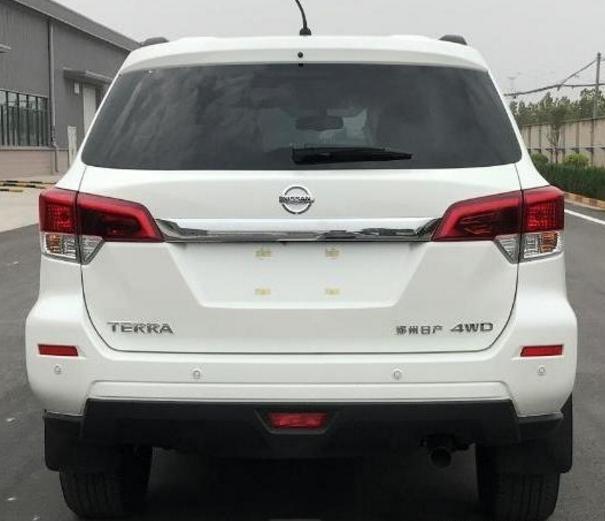 日产帕拉丁升高2.5寸,日产帕拉丁3.3爆改