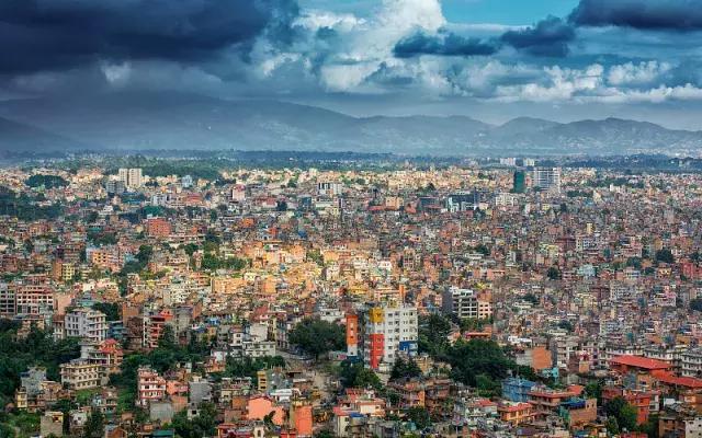 拉萨到尼泊尔陆路攻略 (国内及拉萨至尼泊尔详细旅行攻略)