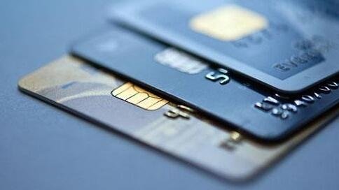 短信申请贷款是真的吗,银行电话邀请办理信用卡靠谱吗