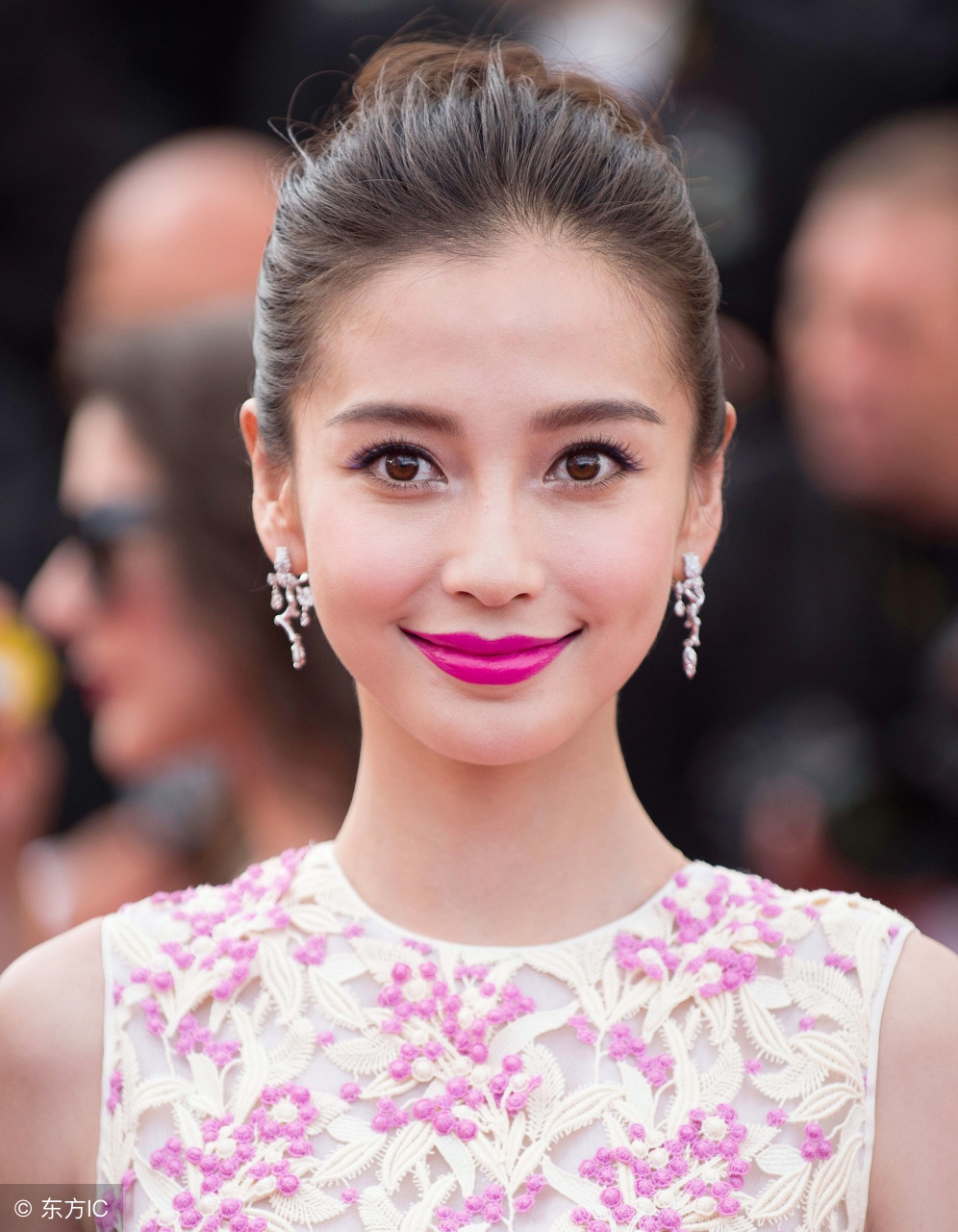 还在纠结海外淘货不懂这些护肤品和彩妆的英文名？立刻收藏！