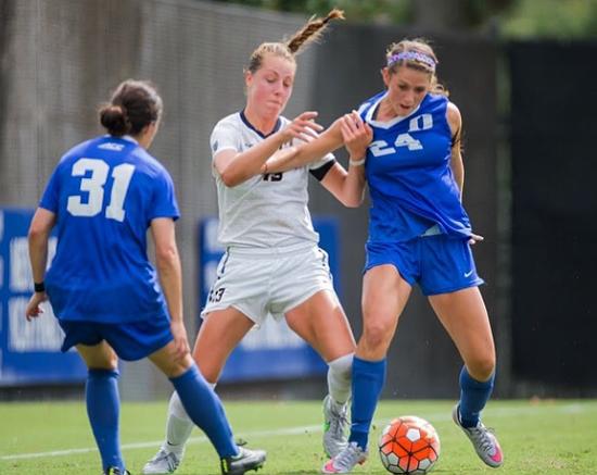 美国姑娘的真情自白：我身材有啥好看的？看我踢球吧！