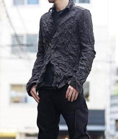 鹿晗展现惊人足球技术,鹿晗早期高街穿搭分享