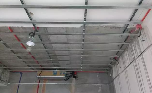 吊顶工程应对哪些隐蔽项目验收,吊顶验收标准50例