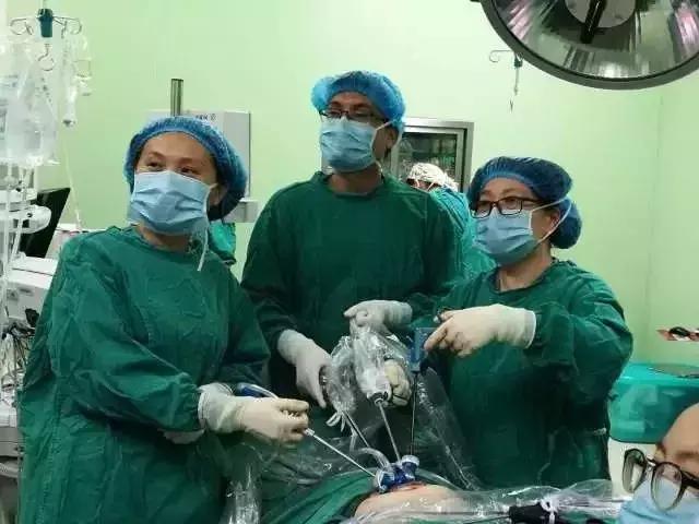 经脐单孔腹腔镜术后伤口“了无痕”