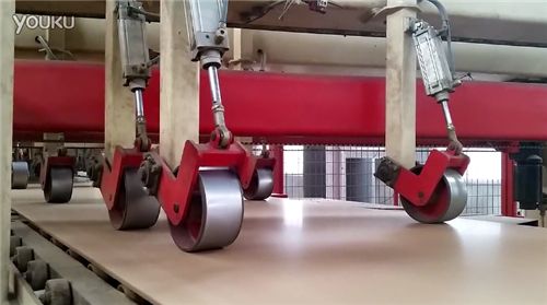 爱格板材是颗粒板吗,露水河康养板和爱格板的区别