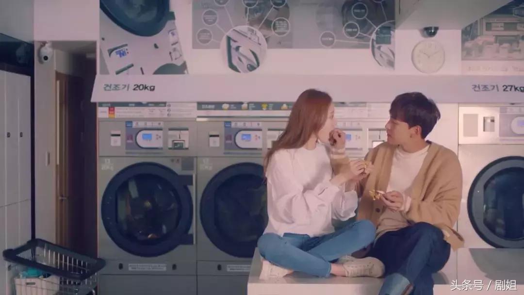 两人恋情实锤,被曝恋情后现身