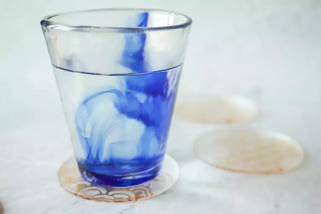 喝水一定要选择一个好杯子,选杯子颜色重要还是图案重要