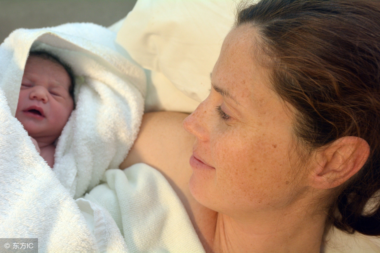 剖腹产需要和顺产一样关注吗,产后第一天顺产还是剖腹产好