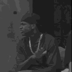 不是我吹，这家珠宝店你排一个星期的队都进不了店