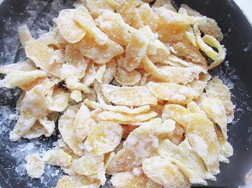 姜祛斑做法,喝姜水祛斑的做法