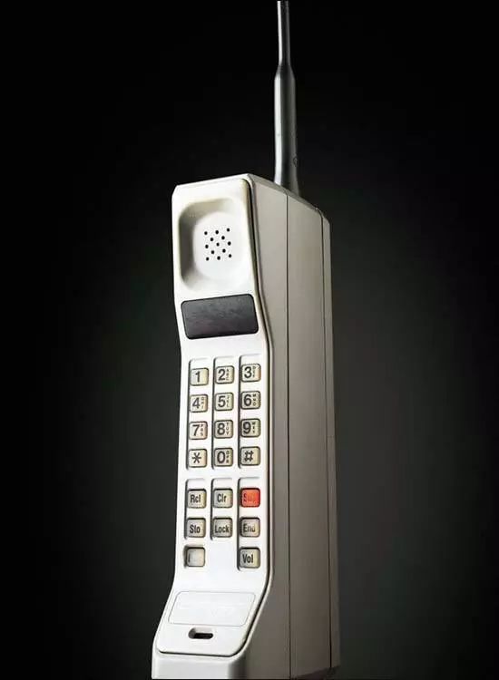 翻开手机进化史,回顾手机屏幕