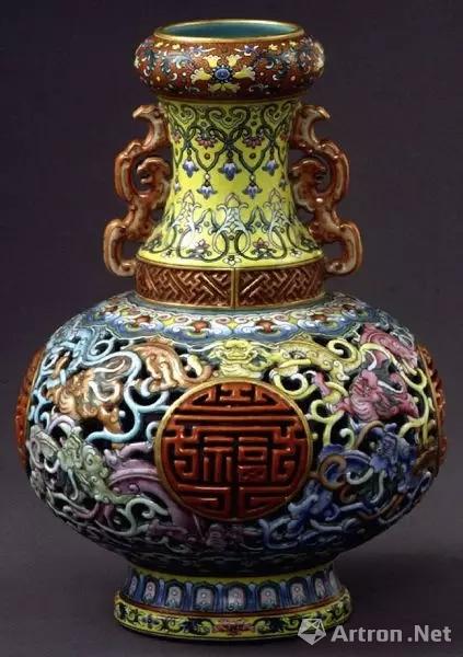 有关乾隆粉彩的六大特征，精品明清官窑可送北京保利北京翰海