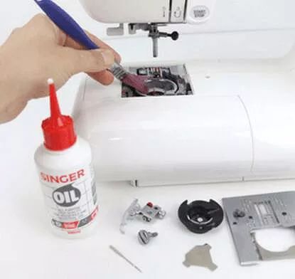 缝纫机底线跳线的原因及解决方法,缝纫机跳线比较严重怎么调整