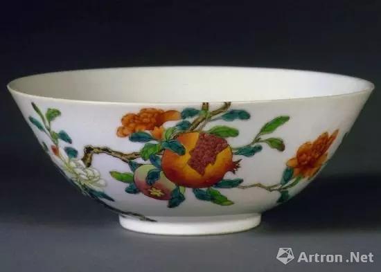 有关乾隆粉彩的六大特征，精品明清官窑可送北京保利北京翰海