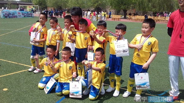 幼儿园足球联赛开幕仪式,幼儿园校园足球联赛活动