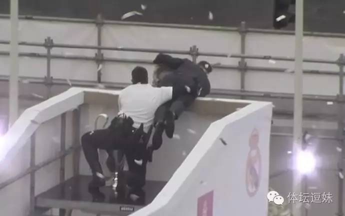 抢七还没打，NBA官网就钦定雷霆进决赛了？