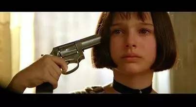 当你不化妆出门倒垃圾时遇到前任,如果你不想倒垃圾桶的话怎么办