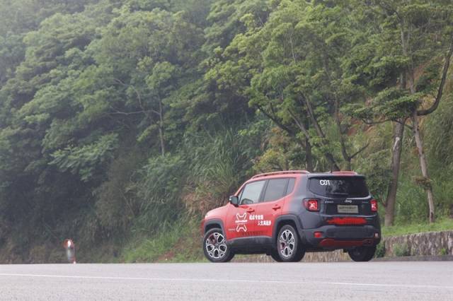 jeep新款自由侠发布,新款jeep自由侠新官图