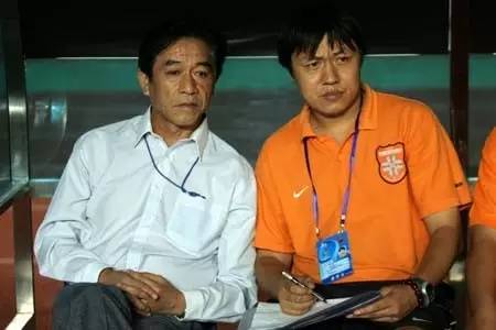 曾经的国安7号，如今的代理主帅。