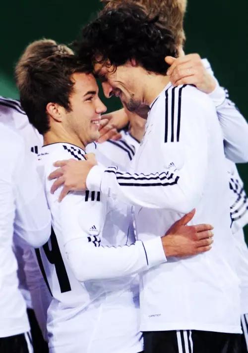 在520日子里，一个足球界最讽刺的X情故事