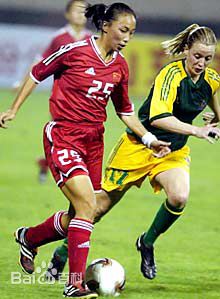 她被教练骂为“女球霸”，“刘爱玲接班人”，中国女足的花木兰！