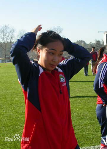 她被教练骂为“女球霸”，“刘爱玲接班人”，中国女足的花木兰！