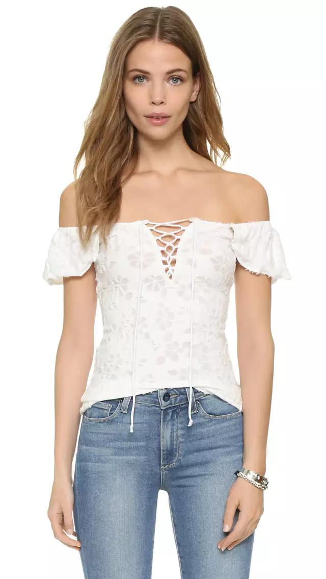 潮流入货｜准备好让“一字肩”闯入你的生活了吗？