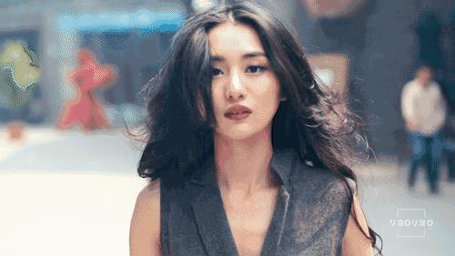 归零归零丨父亲赌博破产，高利贷追上门，最美学霸被逼辍学轻