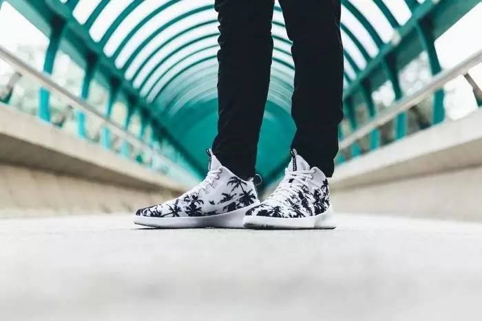 吕布与赵云大战谁厉害,吕布大战赵云谁厉害视频