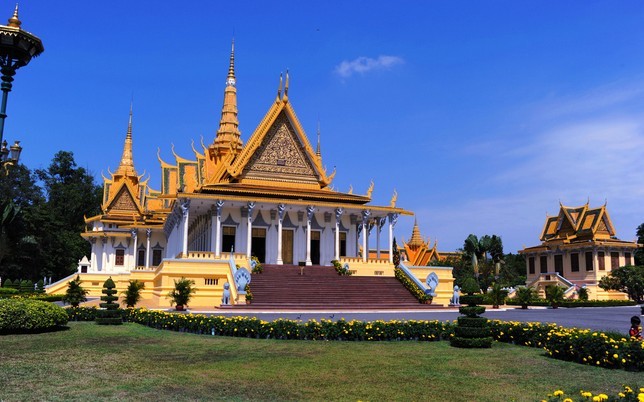 去柬埔寨需要哪些关注事项 (首次去柬埔寨一定要知道的那些事)