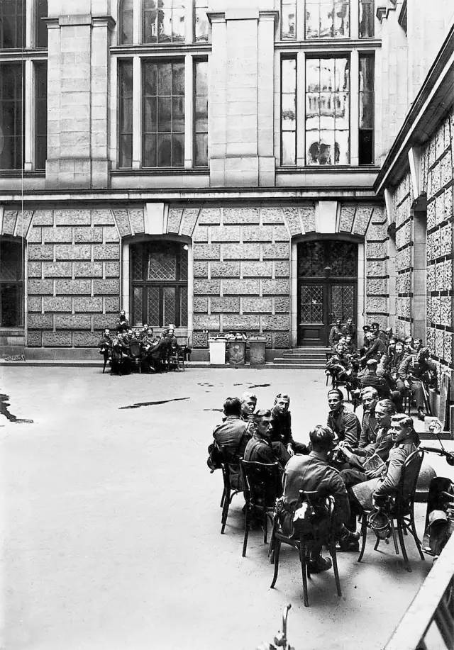 纳粹时期的德国生活,纳粹统治的德国真的幸福吗