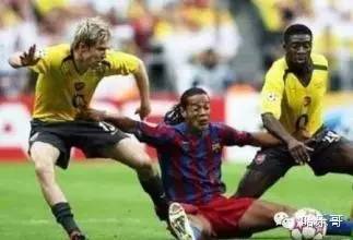 球场上罕见的瞬间,难得一见的球场搞笑瞬间