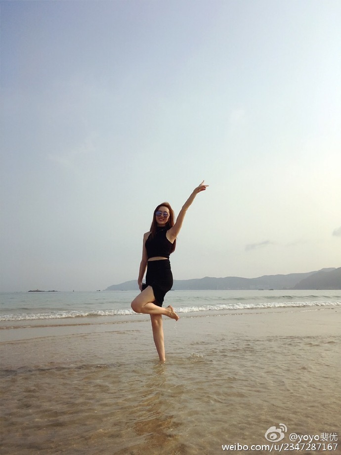 腾讯体育中超女主播裴优,微笑女神女明星