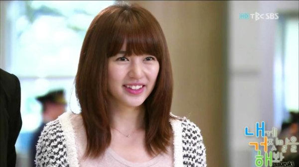 选对锁骨链做今夏最In女郎