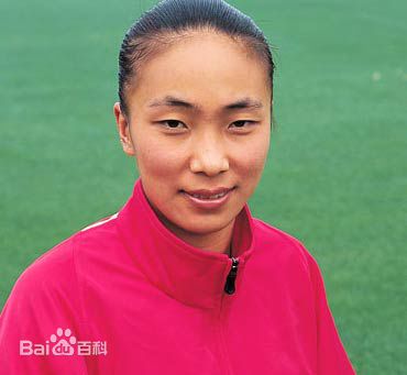 她被教练骂为“女球霸”，“刘爱玲接班人”，中国女足的花木兰！