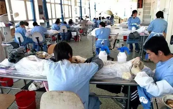 这家塑化公司靠发“死人财”也可以很酷？