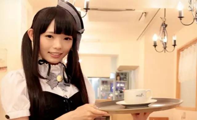 日本的职业旅行——不想当女仆店员的神官不是好铁匠！