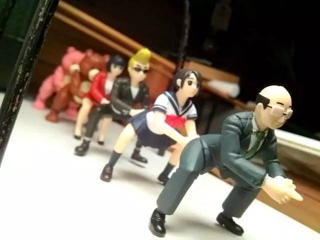 如此妖寿的魔性扭蛋，被集体*菊爆**我却很想买是为何？