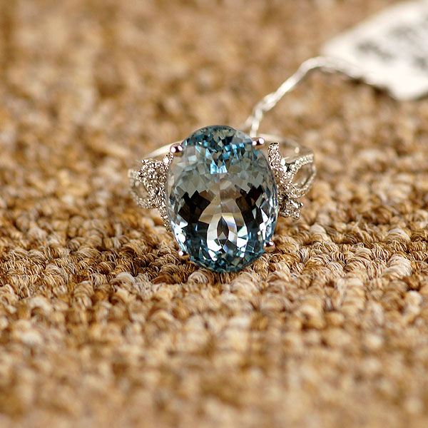 海之瑰宝，瑞泽幽蓝——海蓝宝