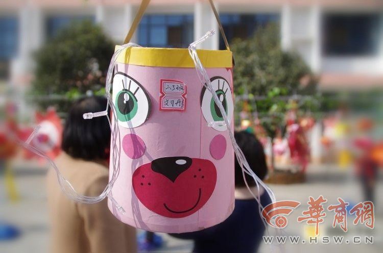 亲子灯笼手工制作中秋彩灯,手工制作小灯笼里放的灯光