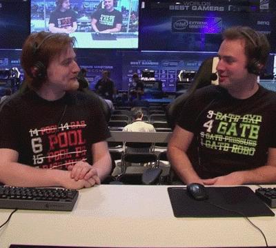 星际2简史,星际二为什么有谐星