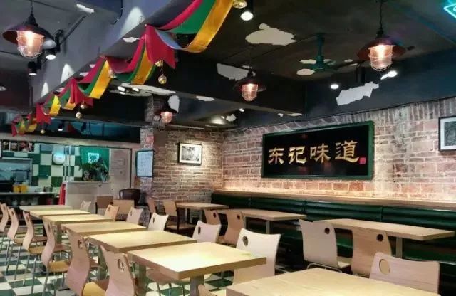 广东小巷里的老字号糖水,佛山这家糖水铺子