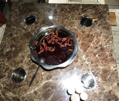 重庆串串火爆探店,重庆有哪些火爆的串串店