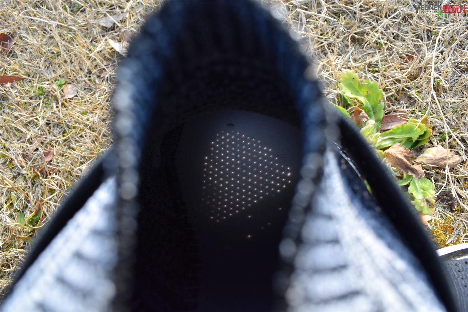 穿马拉松袜子跑步脚疼,李宁跑鞋袜套式