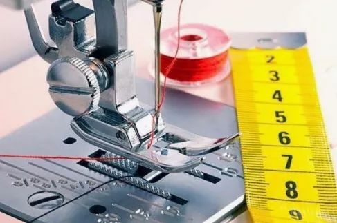 缝纫机底线跳线的原因及解决方法,缝纫机跳线比较严重怎么调整